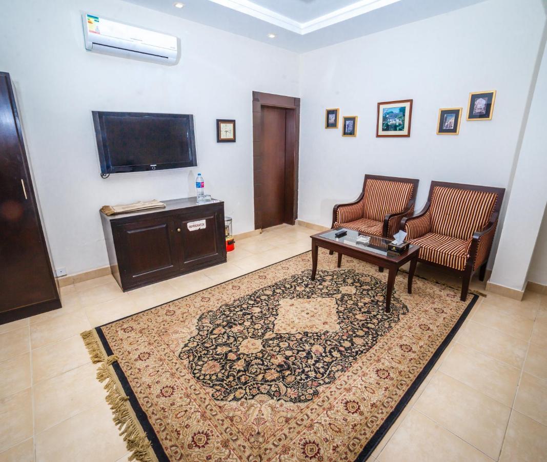 Vip House Hotel Peshawar Buitenkant foto