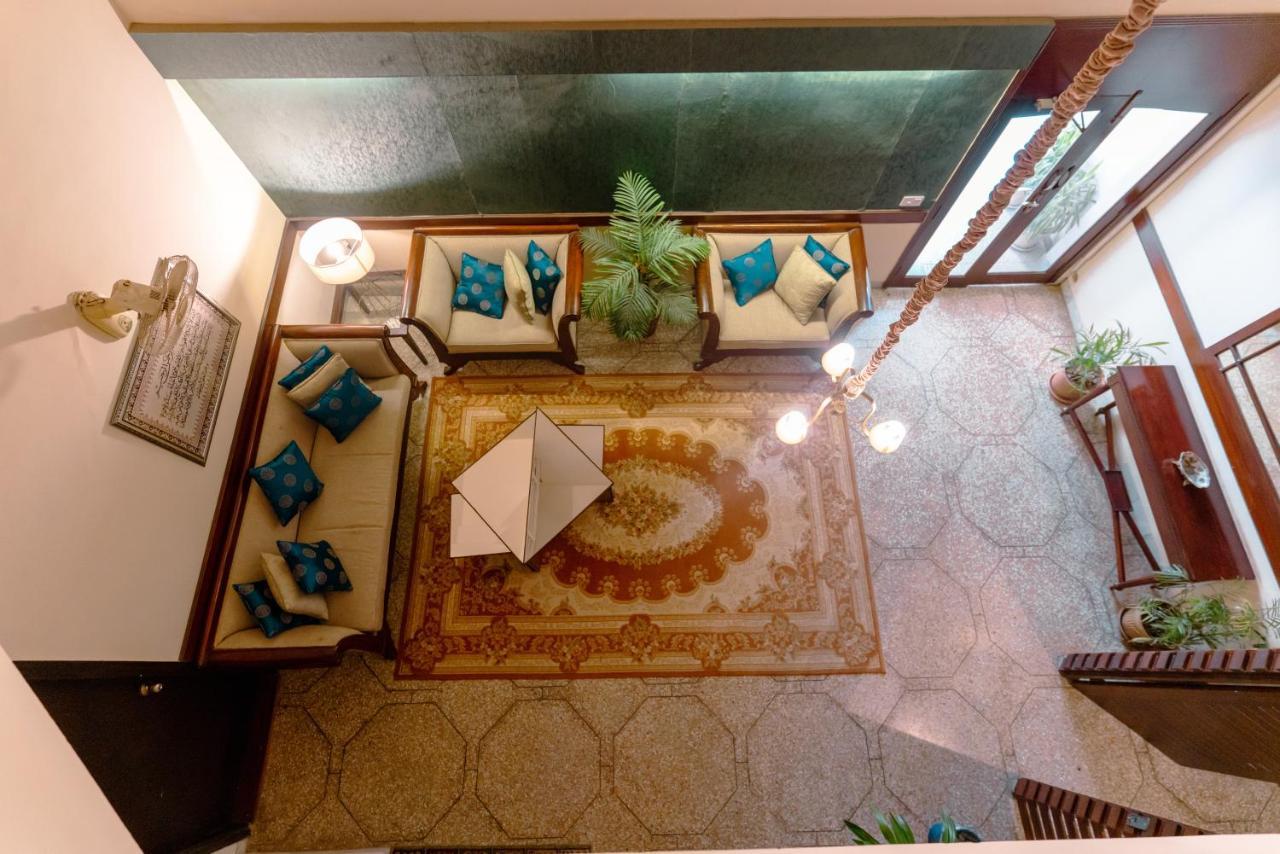 Vip House Hotel Peshawar Buitenkant foto